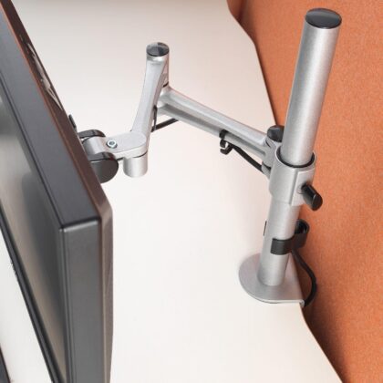 2026 D P207 - MONITOR ARMS