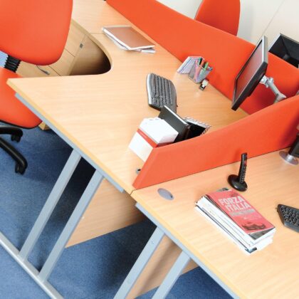 2026 D P075 - MAESTRO 25 - CANTILEVER LEG ERGONOMIC DESKS